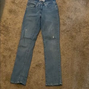Levi’s mid rise skinny jeans